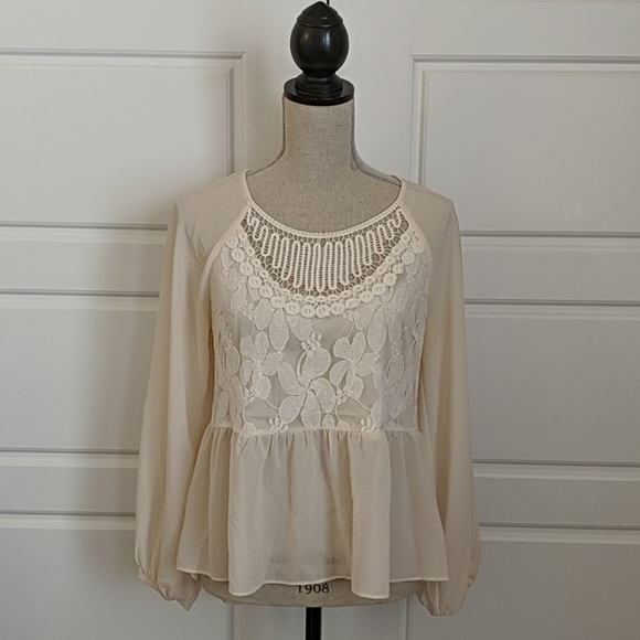 Flying Tomato hi-lo Lace Top - Picture 1 of 6